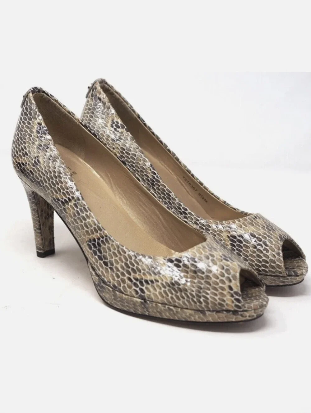Stuart Weitzman Multicolor Python Embossed Leather Peep Toe Snakeskin Pumps 9.5